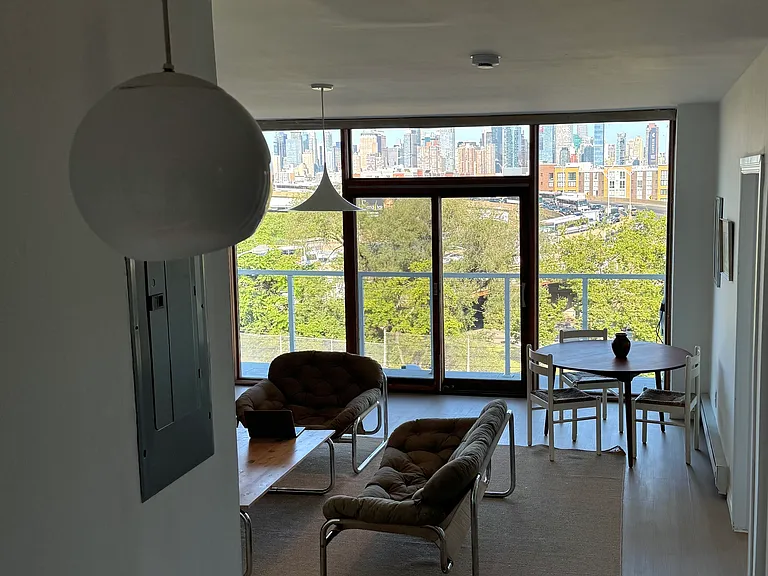 261 Park Ave #3 — Photo 5