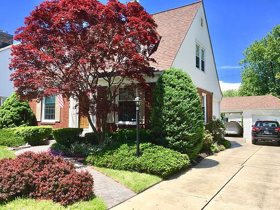 3rd image of 96 Woodcrest Blvd