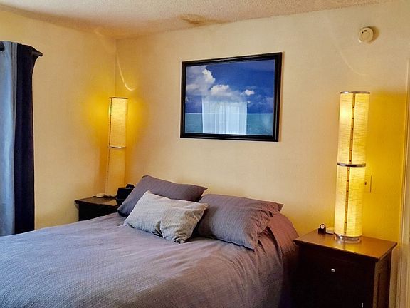 3rd image of 4358 Mammoth Ave APT 20