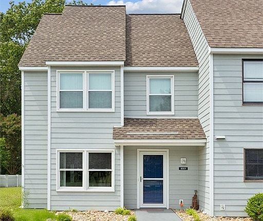 3rd image of 8001 Sunset Dr #1F