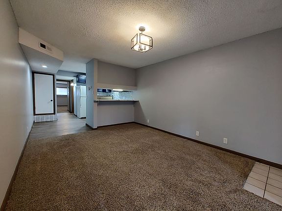 3rd image of 1121 N 28th St #20