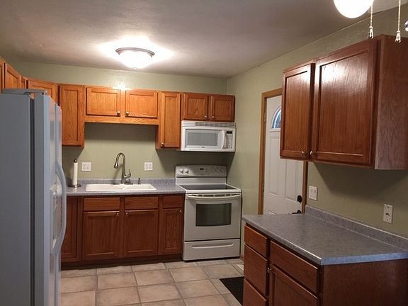 3rd image of 118 Forestview Dr