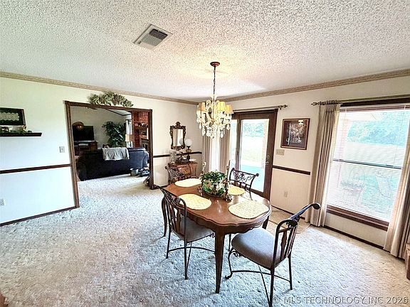 5th image of 6988 Lakeside Cir