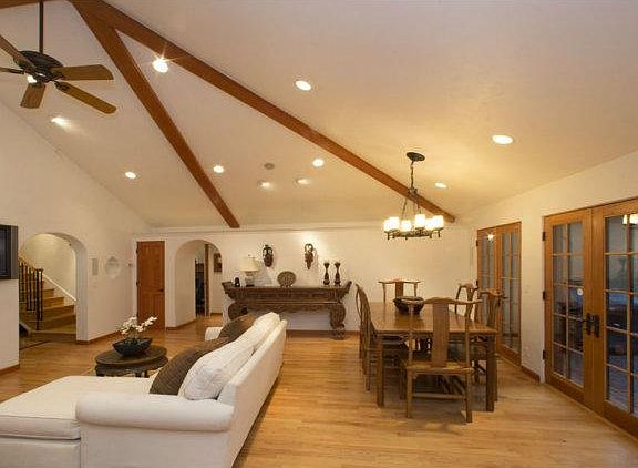 5th image of 4178 King Arthur Ct