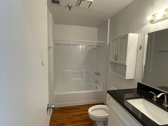 4th image of 101 S Walton St Suite 207