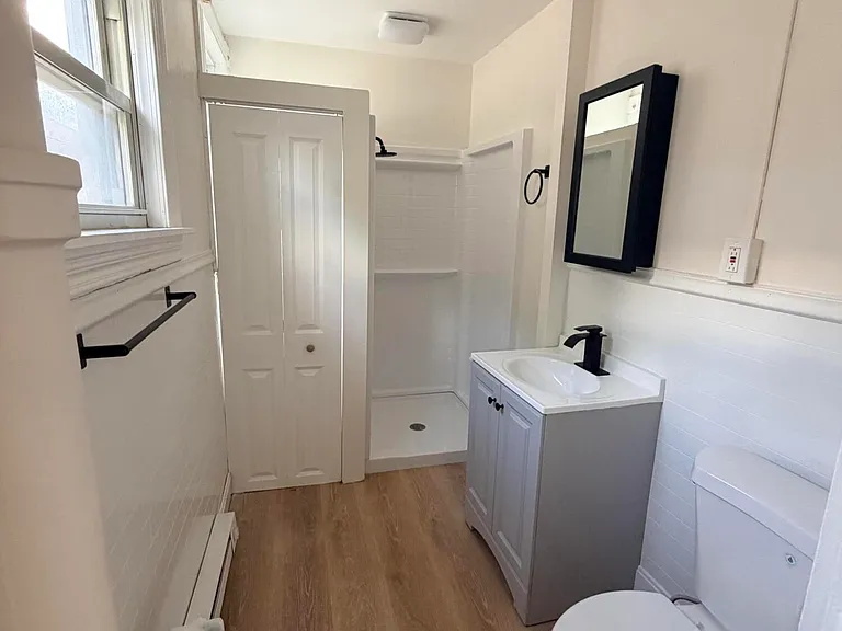 26 E Carey St #4 — Photo 6