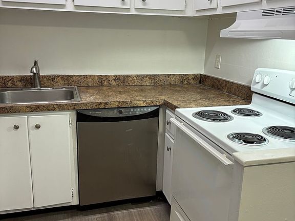 2nd image of 1420 SE 3rd St APT 3
