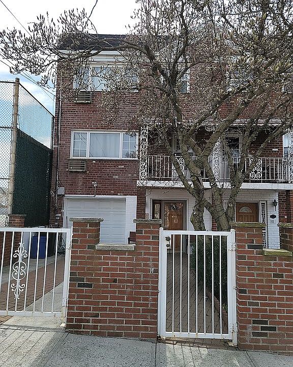 2nd image of 2026 Lafayette Ave