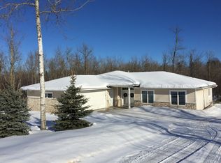 4910 Trails End Dr, Hermantown, MN 55811