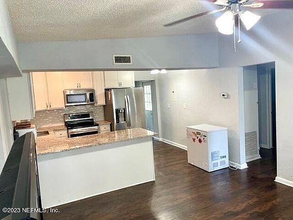 5th image of 4177 RUBY Drive E