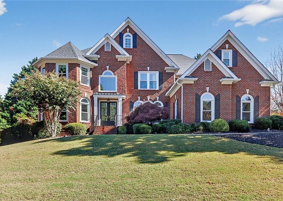 1st image of 710 Mallory Manor Ct