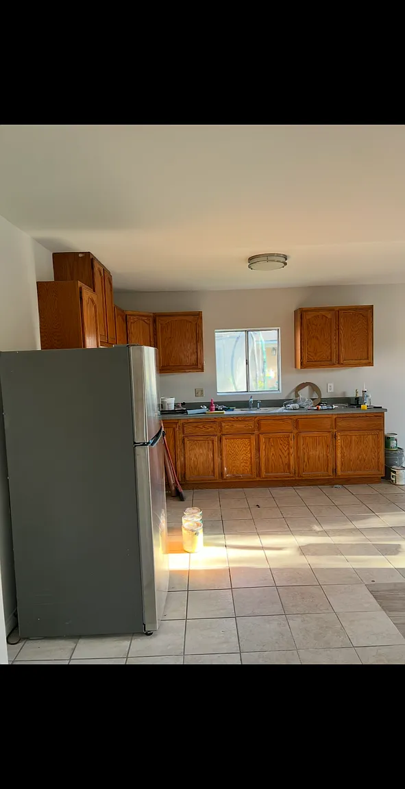 2 bed, 800 sqft, $2,500 — Photo 3