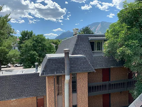 1065 University Ave Photo 1