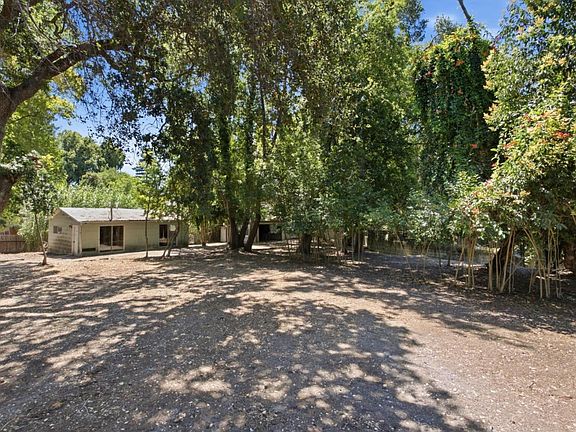 4th image of 2033 San Carlos Ave