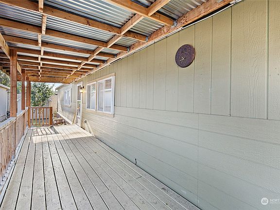 2nd image of 210 37th Street SE #81