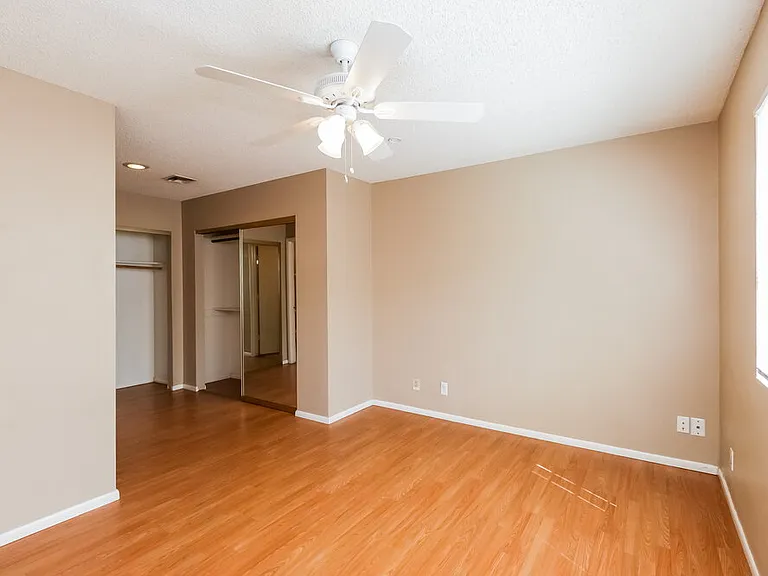 1811 S 39th St #3 — Photo 10