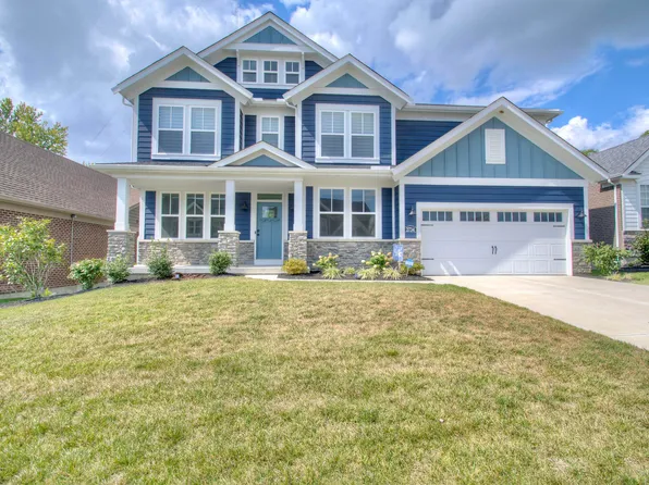 2734 White Pine Dr, Villa Hills, KY 41017