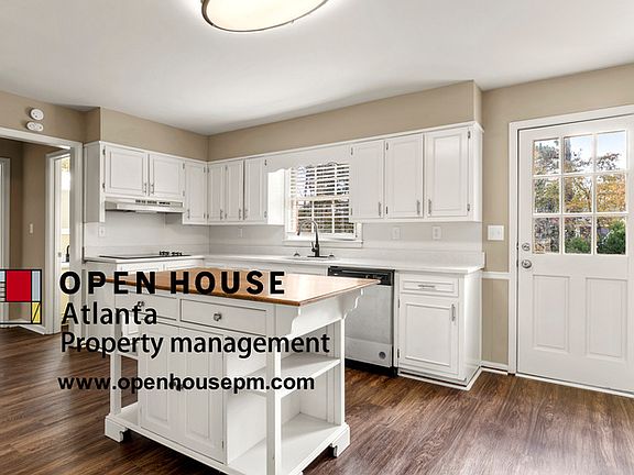 5th image of 4406 Cedar Wood Dr