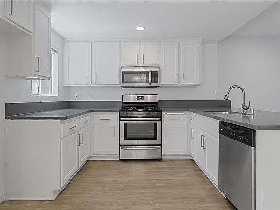 4th image of 14523 Freeman Ave APT 4