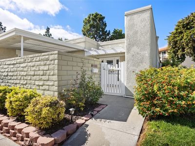 2263 Via Puerta UNIT D, Laguna Woods, CA, 92637