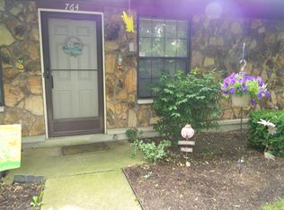 764 Pine Needles Dr, Dayton, OH 45458