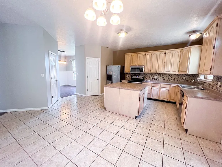10640 Northern Dancer Dr — Photo 10
