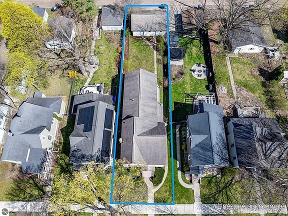 2nd image of 214 W 10th St