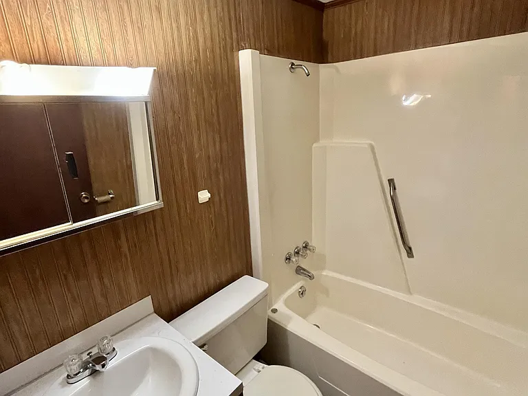206B Virginia St NW #2 — Photo 3