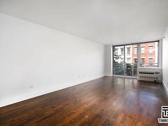 4th image of 2253 3rd Ave APT 4B