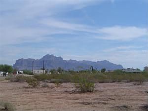 2nd image of 1373 W Greasewood St