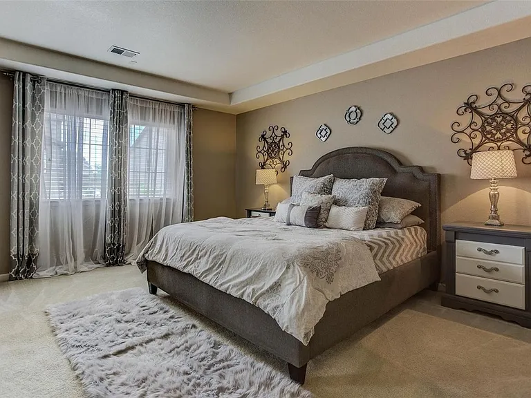 4834 S Riviera St — Photo 28