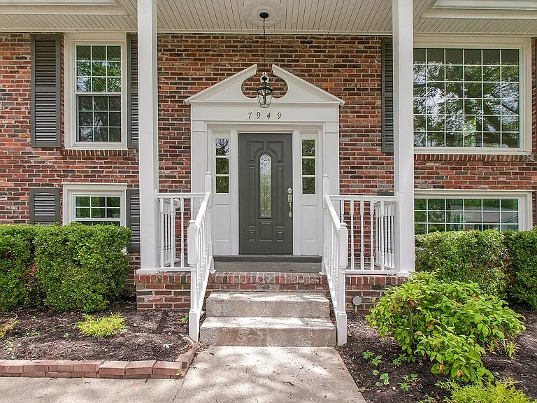 7949 Stallion Dr — Photo 2