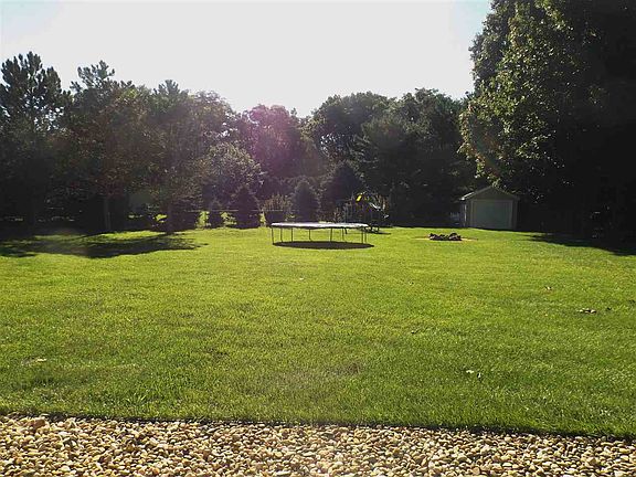 5th image of 23132 Montrose Park Dr S