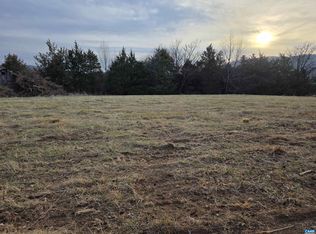 13 Pea Ridge Rd, Stanardsville, VA 22973