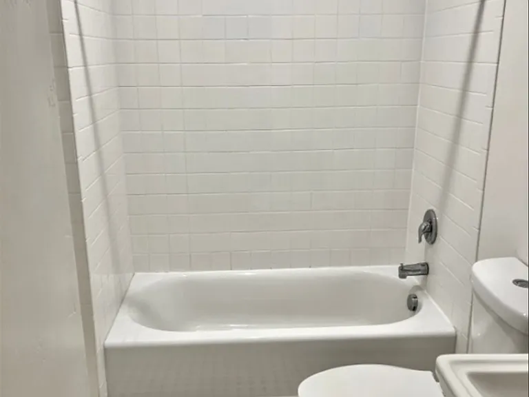Scarsdale — Photo 13