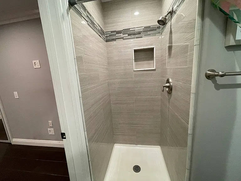 1024 Cabrillo Park Dr #D — Photo 10