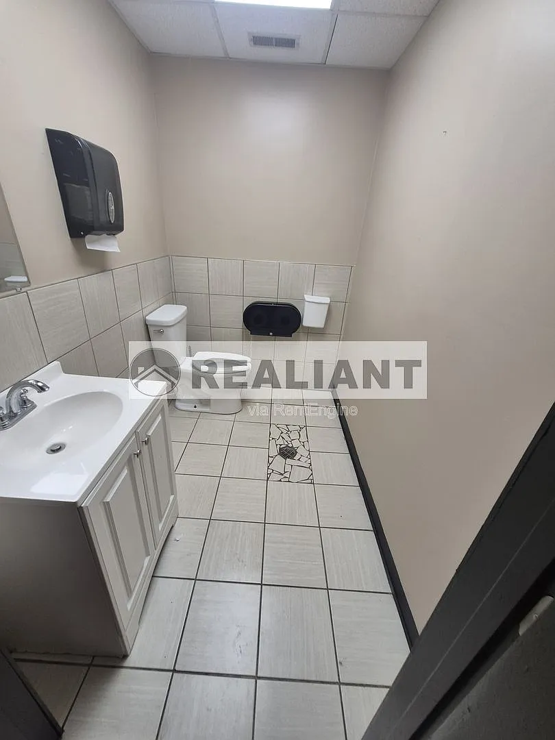 Studio, 1.0 bath, 3000 sqft, $3,750 — Photo 3
