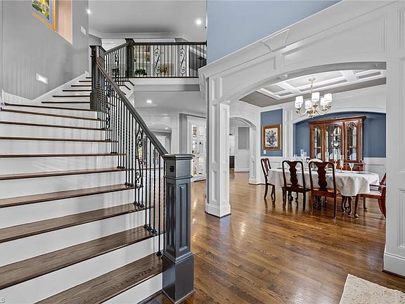 4th image of 8400 Lillys Ct