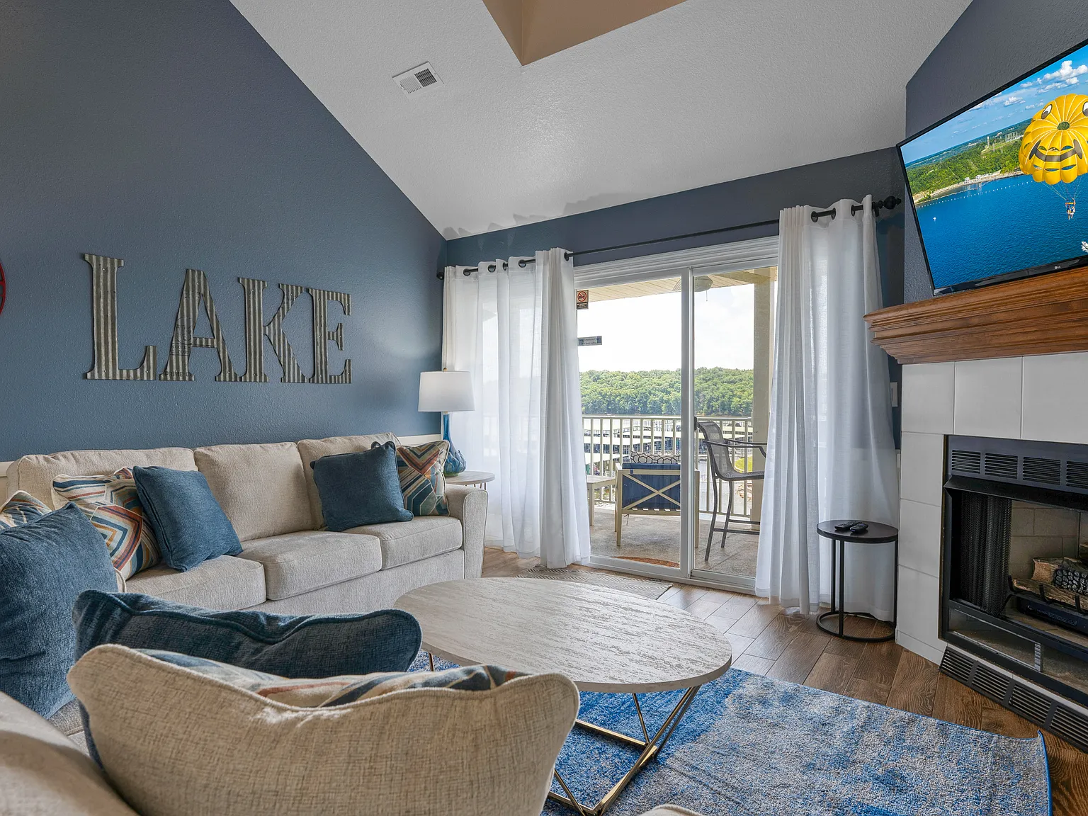 4800 Eagleview Dr — Photo 1