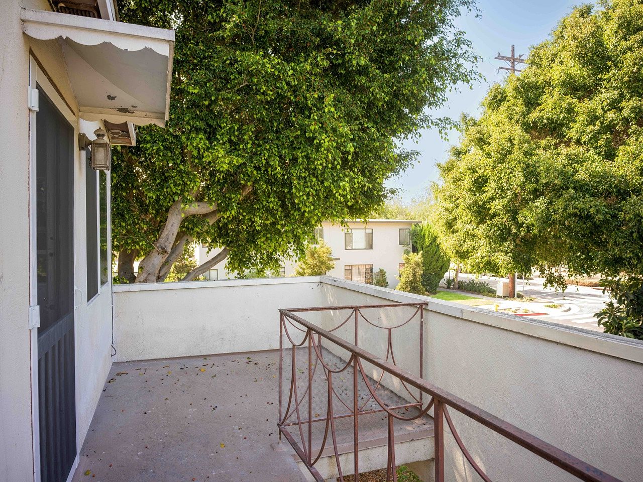 2900 Olympic Blvd Santa Monica CA 90404 A Hub of Vibrant Community and Economic Growth