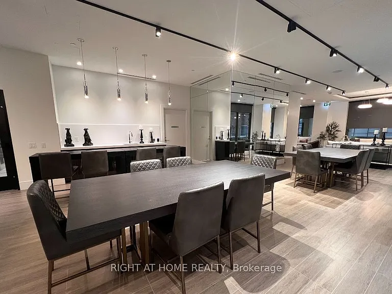 28 Widmer St #3720 — Photo 17