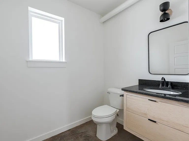 1216 N Blackwelder Ave #12 — Photo 13