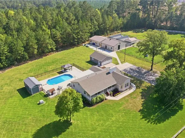 2443 Freeman Mill Rd, Suffolk, VA 23438