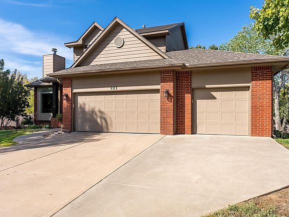 3rd image of 223 Cypress Ct