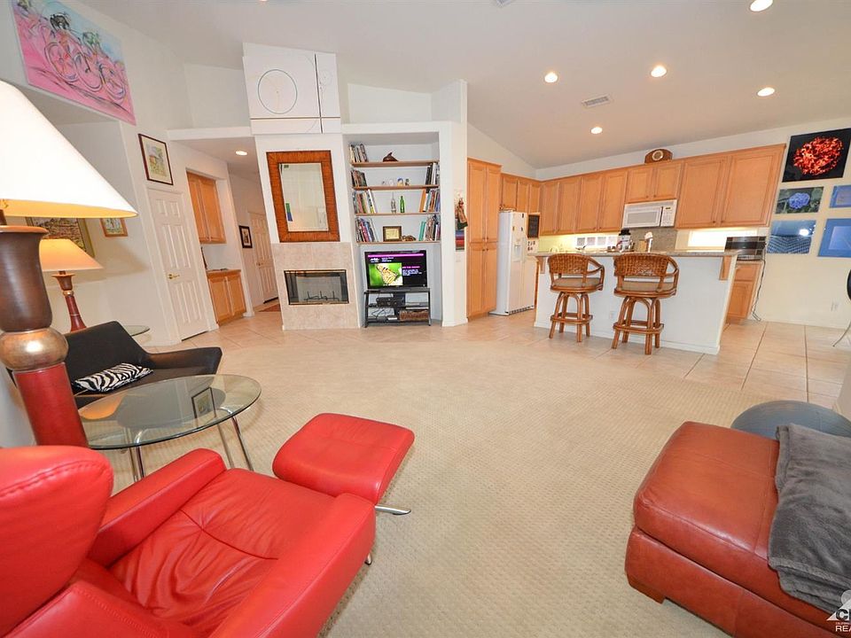 2nd image of 45586 Green Hills Ct