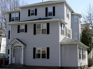 55 Highland St APT 2, Worcester, MA 01609