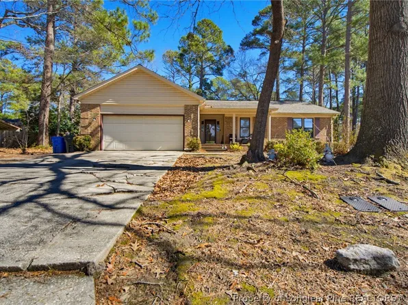 338 Conifer Dr, Fayetteville, NC 28314