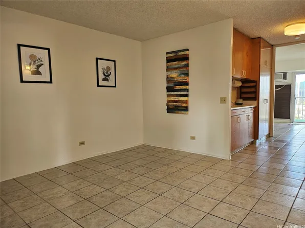 1516 Ward Ave APT 701, Honolulu, HI 96822