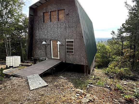 5th image of 20876 Stonington Rd