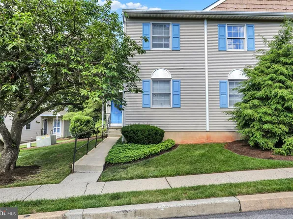 606 Maplewood Ave, Mohnton, PA 19540